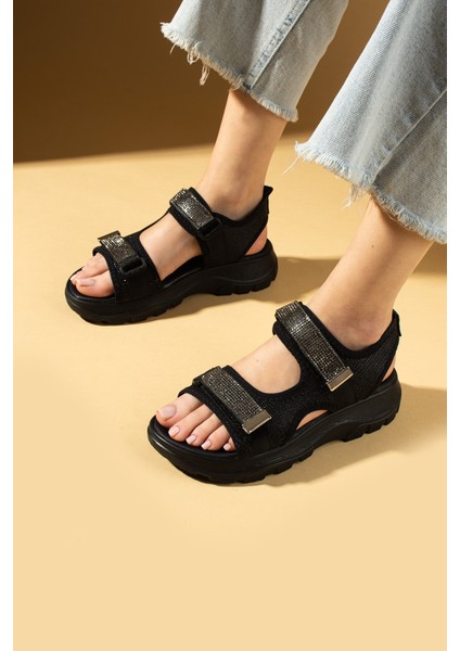 Çift Cırtlı Rahat Taban Taş Detaylı Kadın Sandalet 59-15-25