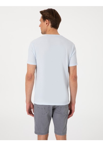 Erkek Açık Mavi Slim Fit Tişört 50306802-VR003 indirimleri