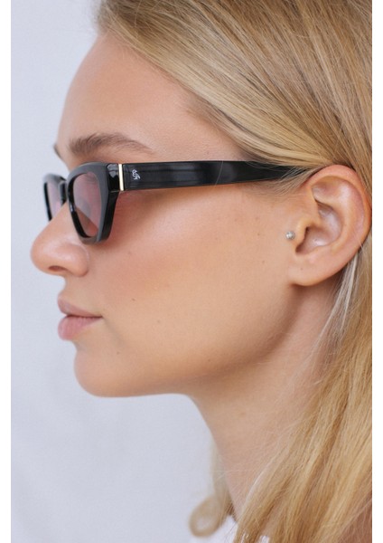 Aralık Black Red Güneş Gözlüğü modelleri