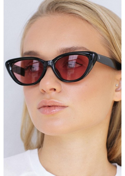 Asude Black Red Güneş Gözlüğü modelleri