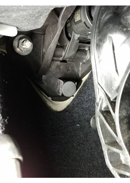 Vw Golf Mk7 Debriyaj Durağı Sadece Plastik Aparattır.