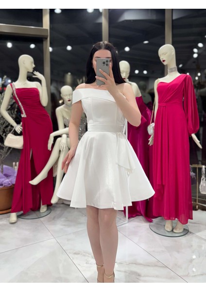 Nona Omuz Detaylı Parlak Mini Eteği Kloş Elbise Abiye Ekru