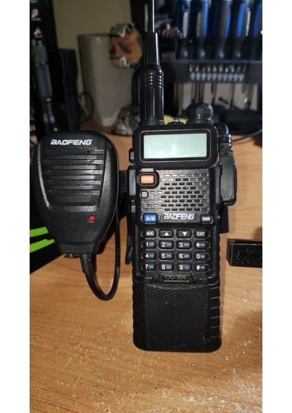 Jeep Baofeng Uv-5r Tutucu, Mikrofon Değiştirilebilir Adaptör Emme Montajı Sadece Plastik Aparattır.