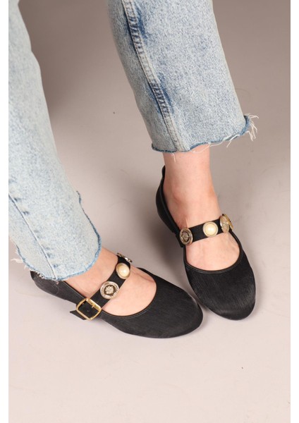 Owo Gold Aksesuarlı Babet Siyah