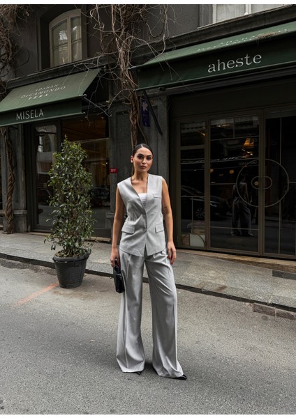 Kadın Düğme Detaylı Yelek Pantolon Takım