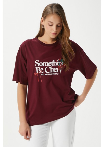 Kadın Something Kiraz Baskılı Bordo Oversize T-Shirt