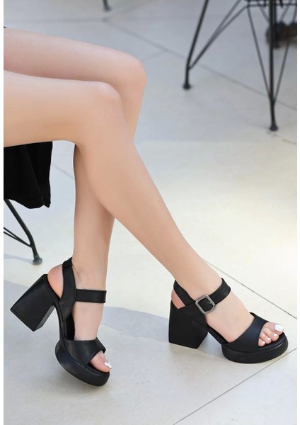 Sody Siyah Cilt Topuklu Sandalet modelleri
