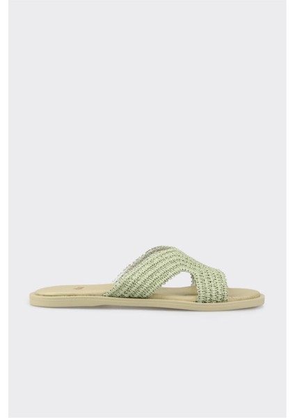 Yeşil Kadın Terlik