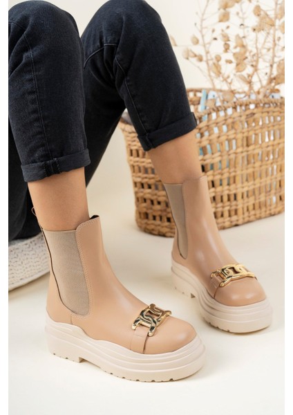 Toka Aksesuarlı Lastikli Bot NUT