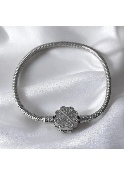 Gümüş Renk Charm Taşıyıcı Çelik Bileklik