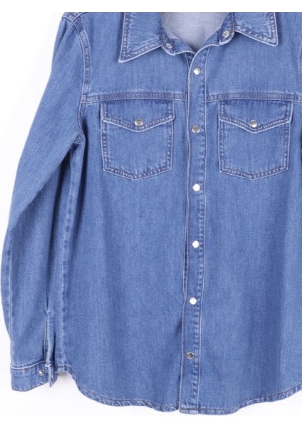 Klasik Yakalı Uzun Kollu Çıtçıt Kapama Detaylı Kadın Kot Gömlek Orta Mavi denim Dört Mevsim