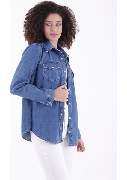 Klasik Yakalı Uzun Kollu Çıtçıt Kapama Detaylı Kadın Kot Gömlek Orta Mavi denim Dört Mevsim modelleri