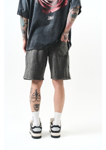 Erkek Ön Nakış Detaylı Bel Lastikli Şort Siyah Yıkama fırsatları