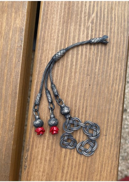 Kırmızı Gül Detaylı Gümüş Kazaziye Üçlü Tesbih Püskülü fiyatları