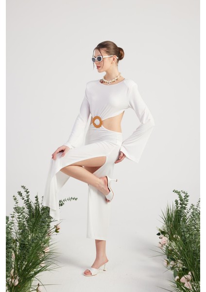 Esnek Kumaş Sırt Dekolteli Uzun Cameron Elbise Beyaz modelleri