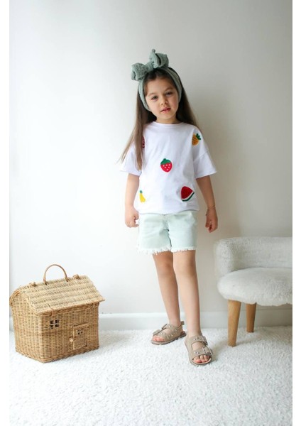 Nakışlı Meyve Basic Kot Şort Püskül Paça Arka Cep Nakış Detay Kız Çocuk Alt Üst Takım modelleri