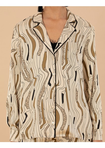 Kadın Krem Regular Fit Uzun Kollu Saten Gömlek 50275629-VR071