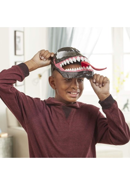 Marvel Spider-Man Venom Versus Maskesi – Hareketli Dilli Ayarlanabilir Kostüm Maskesi (5+ Yaş) fırsatları