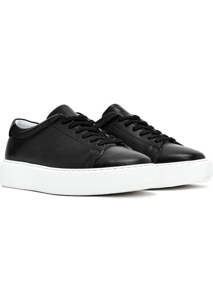 Erkek Siyah Bağcıklı Kalın Tabanlı Deri Sneaker 25SFD700118
