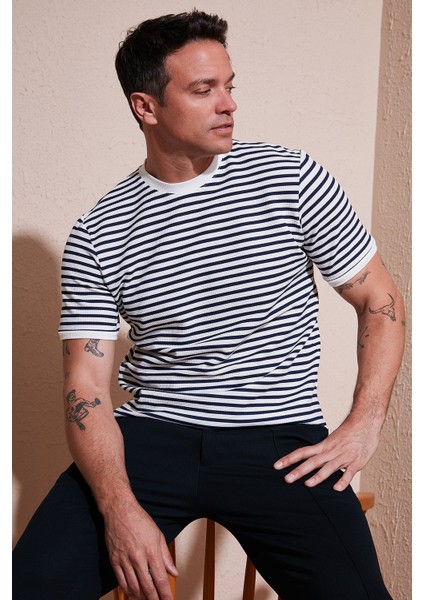 Pamuklu Çizgili Regular Fit Bisiklet Yaka T Shirt Erkek T Shirt 5903005