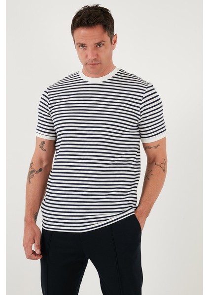 Pamuklu Çizgili Regular Fit Bisiklet Yaka T Shirt Erkek T Shirt 5903005 indirimleri