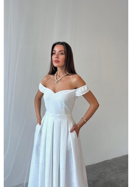 Ekru Jakarlı Elbise
