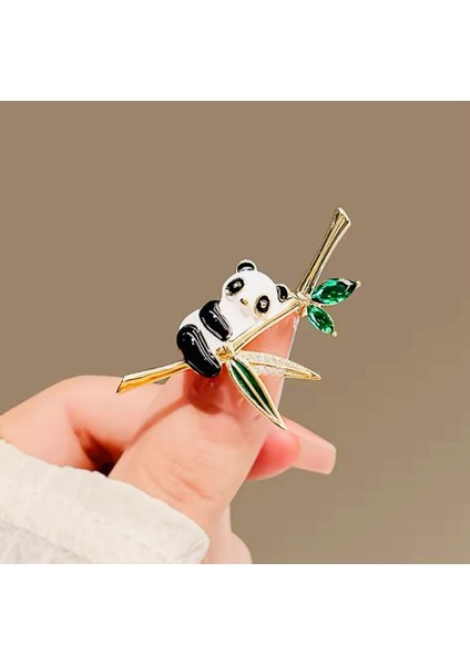 Altın Renk Zirkon Taşlı Renkli Mineli Yeşil Taşlı Tasarım Panda Broş