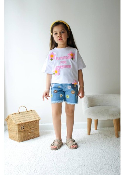 Nakışlı Flowers Çiçek Nakışlı T-Shirt Jean Püskül Paça Şort Nakışlı Detay Kız Çocuk Alt Üst Takım modelleri