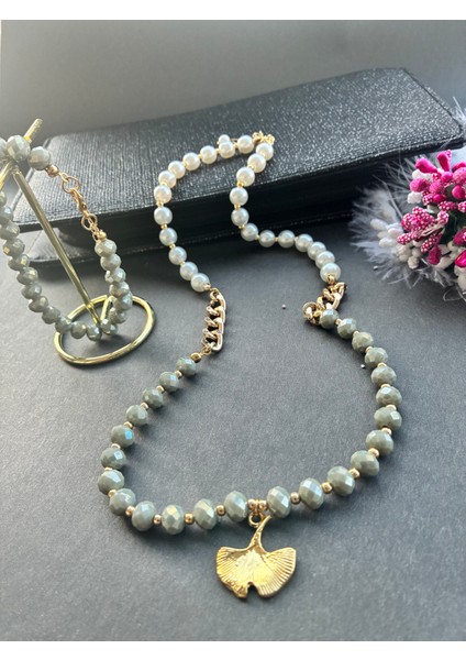 Kararmaz Altınkaplama Malzemeli Haki Kristal Boncuklu Incili Ginkgo Detaylı Kolye Bileklik Seti