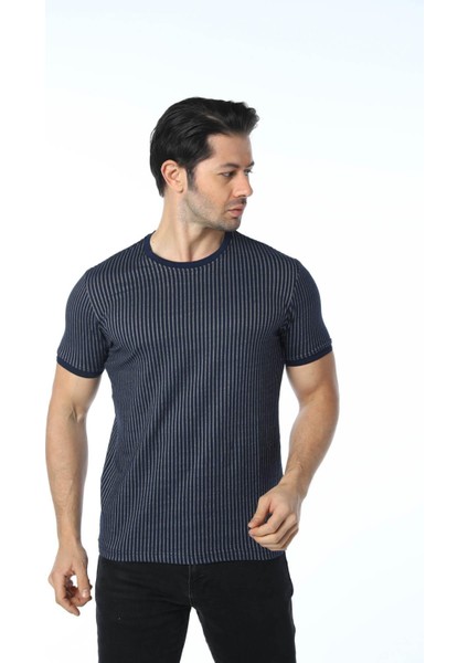 Jakarlı Bisiklet Yaka T-Shirt