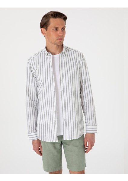 Erkek Haki Regular Fit Çizgili Uzun Kollu Gömlek 50307093-VR027