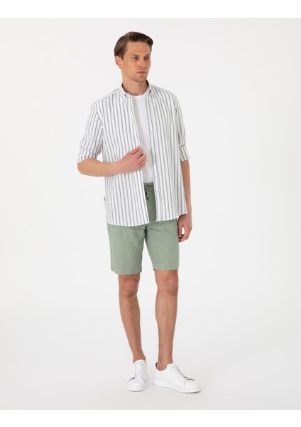 Erkek Haki Regular Fit Çizgili Uzun Kollu Gömlek 50307093-VR027