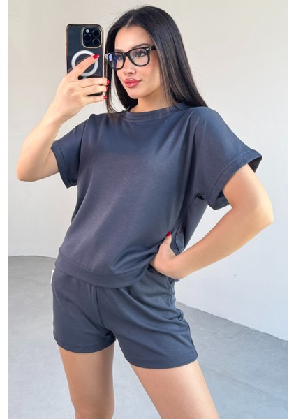 TKM-0021 Füme T Kol Model Bisiklet Yaka Tişört Bel Lastikli Ip Bağlamalı Cepli Şort Ikili Takım