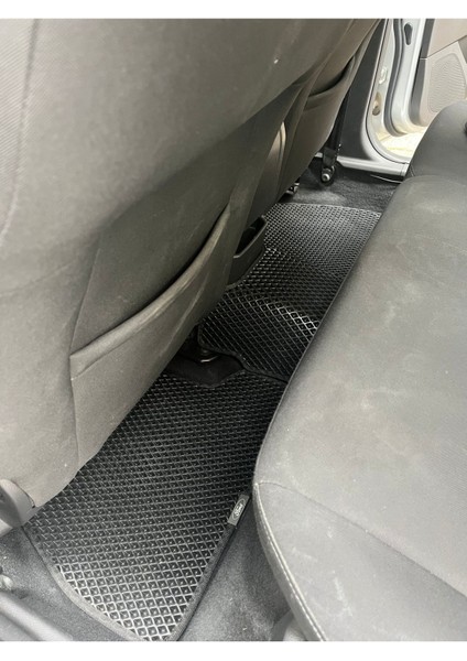Ford Focus 3.5 2015-2018 Uyumlu Yeni Nesil Akıllı Oto Paspas modelleri