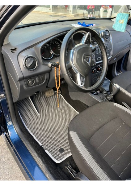 Dacia Sandero 2008-2012 Uyumlu Araca Özel Yeni Nesil Akıllı Oto Paspas