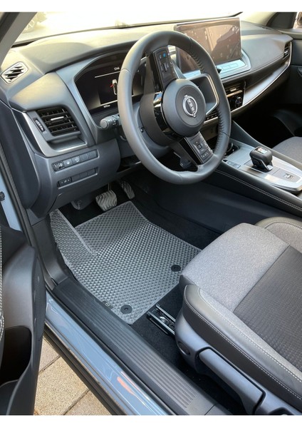 Nissan Qashqai 3 Serisi 2022-2025 Uyumlu Yeni Nesil Araca Özel Akıllı Oto Paspas Havuzlu Oto Paspas