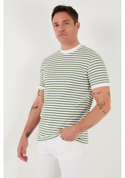 Pamuklu Çizgili Regular Fit Bisiklet Yaka T Shirt Erkek T Shirt 5903005 indirimleri