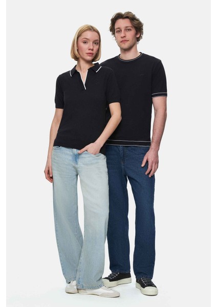 Sasha Siyah Polo Yaka Triko Nakışlı Standard Fit Kadın Tshirt