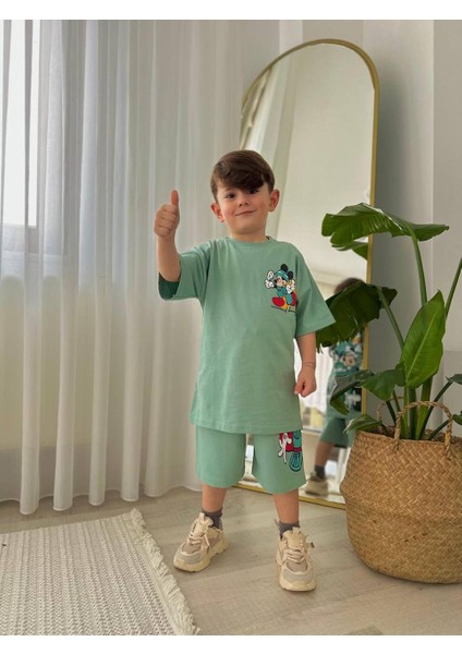 Mickey Mouse Detaylı Erkek Çocuk Şortlu Takım