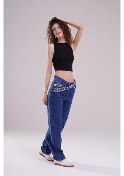 Kadın Yüksek Yaka Kolsuz Siyah Body