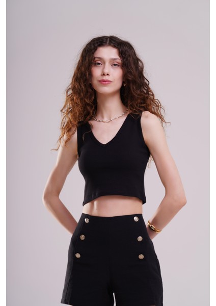 Kadın Siyah V Yaka Fitilli Crop Top Atlet – Zamansız ve Şık Basic Parça