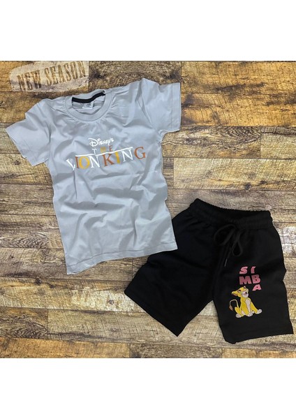 Aslan Kral Lion King Detaylı Erkek Çocuk Şortlu Takım