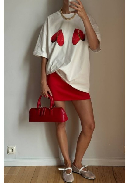 Kırmızı Kalp Baskılı %100 Pamuk Tişört Kadın fiyatları