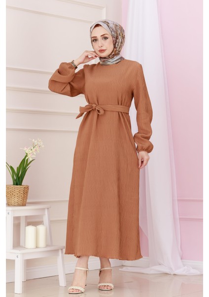 Beli Kuşaklı Luna Tesettür Elbise-Taba