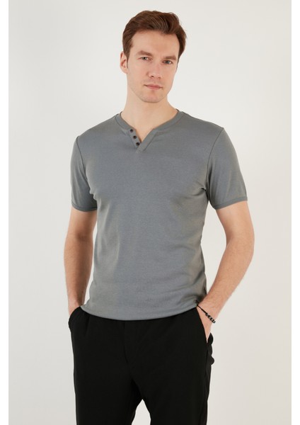 Pamuklu Düğme Detaylı Slim Fit V Yaka 3'lü Paket T Shirt Erkek T Shirt 5902122S3 fırsatları