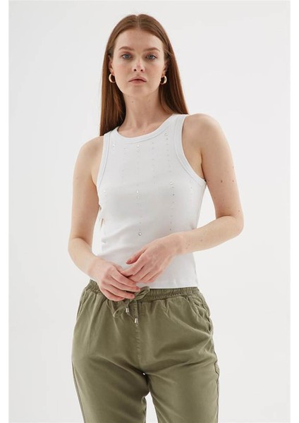 Taşlı Beyaz Kadın Kolsuz T-Shirt 25Y0505K1 modelleri