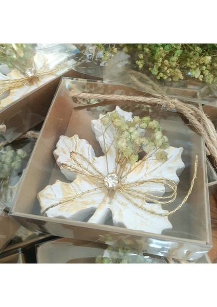 Karton Kutulu Hasırlı Ipli Yıldızlı Sonbahar Yaprak Mum 10 x 10 x 3 cm Süslü Nikah Hediyelik 1 Adet modelleri