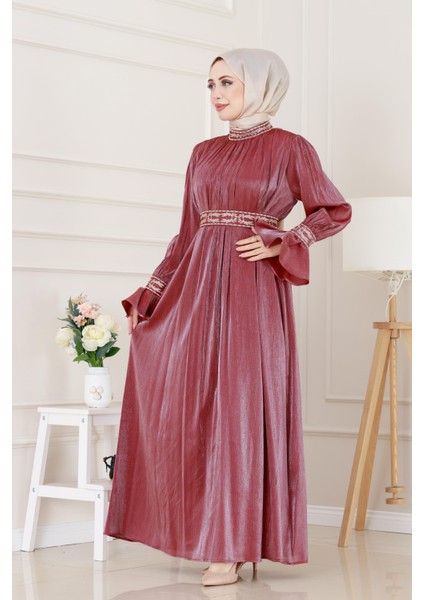 Kolu Volanlı Nakış Detaylı Abiye-Bordo modelleri