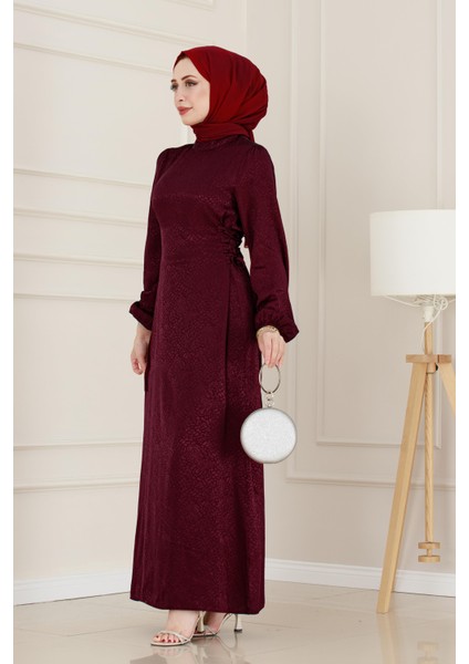 Banu Yanı Bağcıklı Saten Abiye-Bordo modelleri