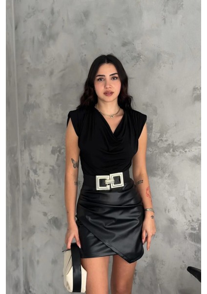 Vatkalı Degaje Bluz